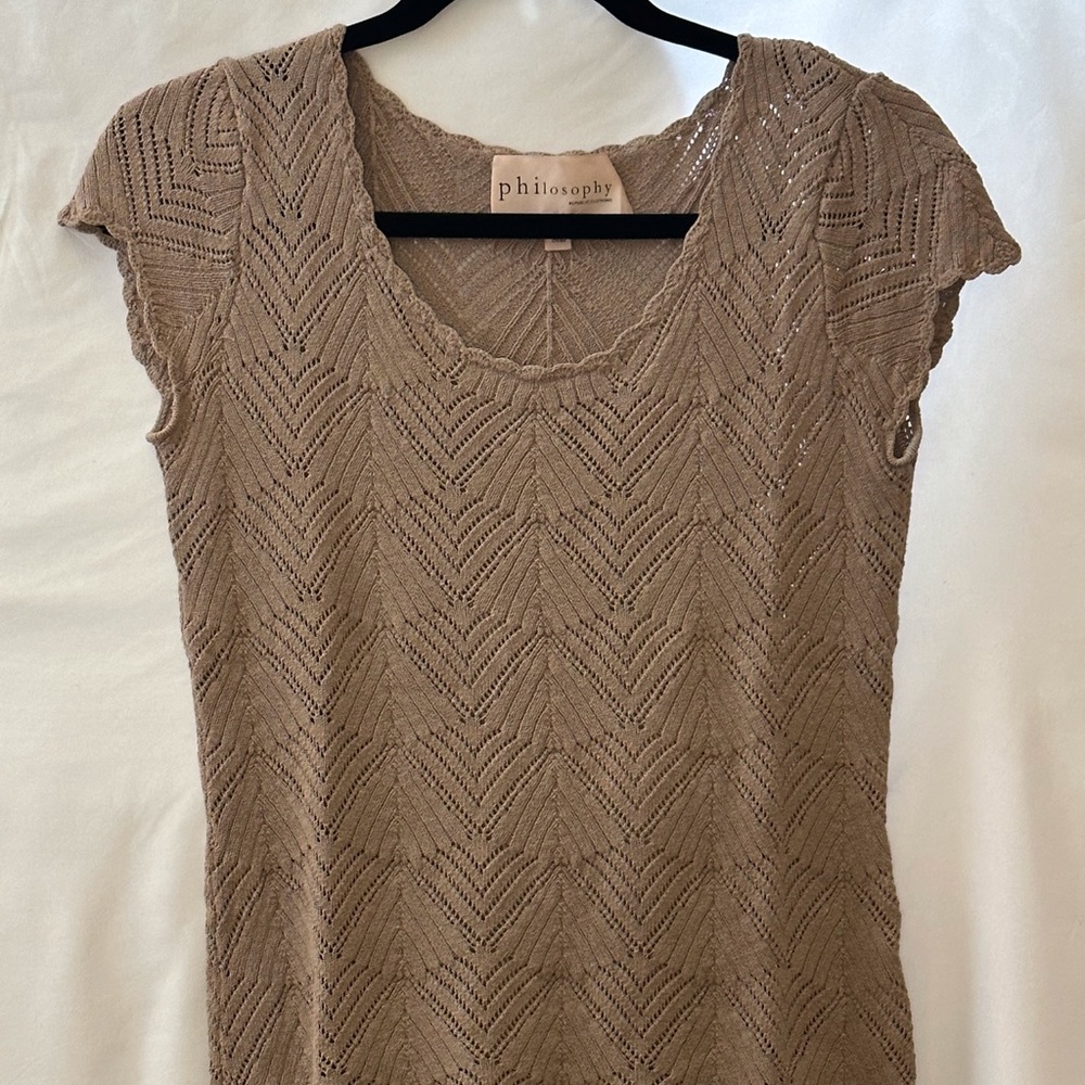 Philosophy short cap style sleeves, scoop neck